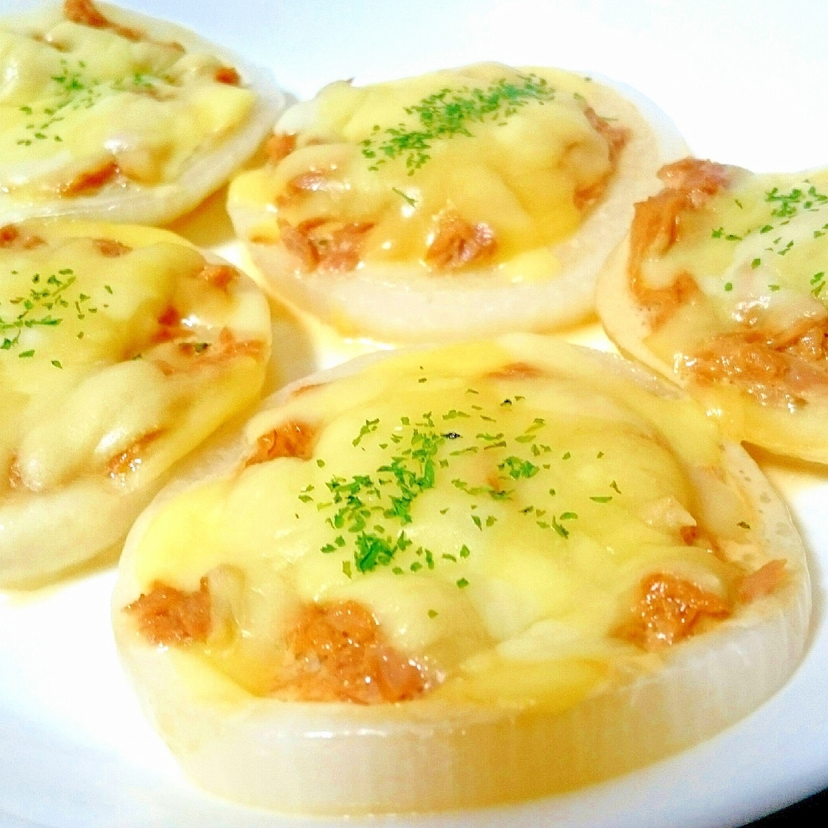 とろ りおいしい 新玉ねぎのツナマヨチーズ焼き レシピ 作り方 By Kochacha 楽天レシピ